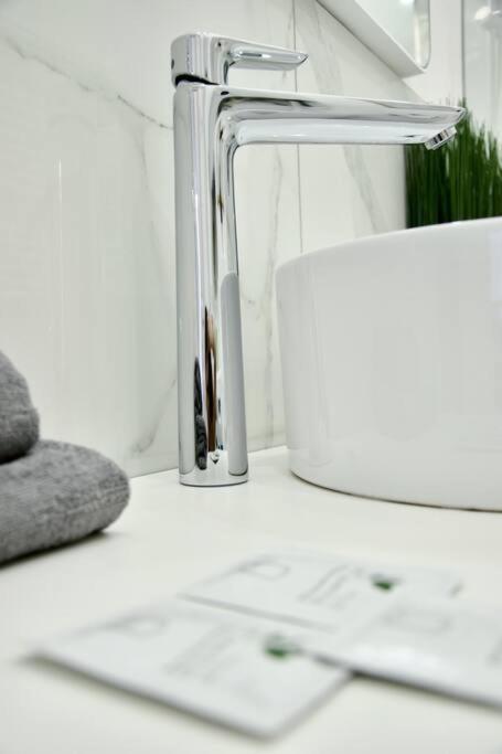 Premium By Hi5- Roekk Szilard 3 Bedroom Appartement Boedapest