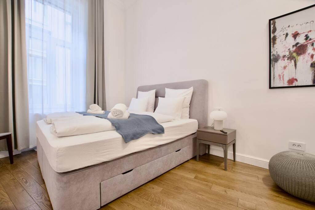 Appartement Premium By Hi5- Roekk Szilard 3 Bedroom Boedapest