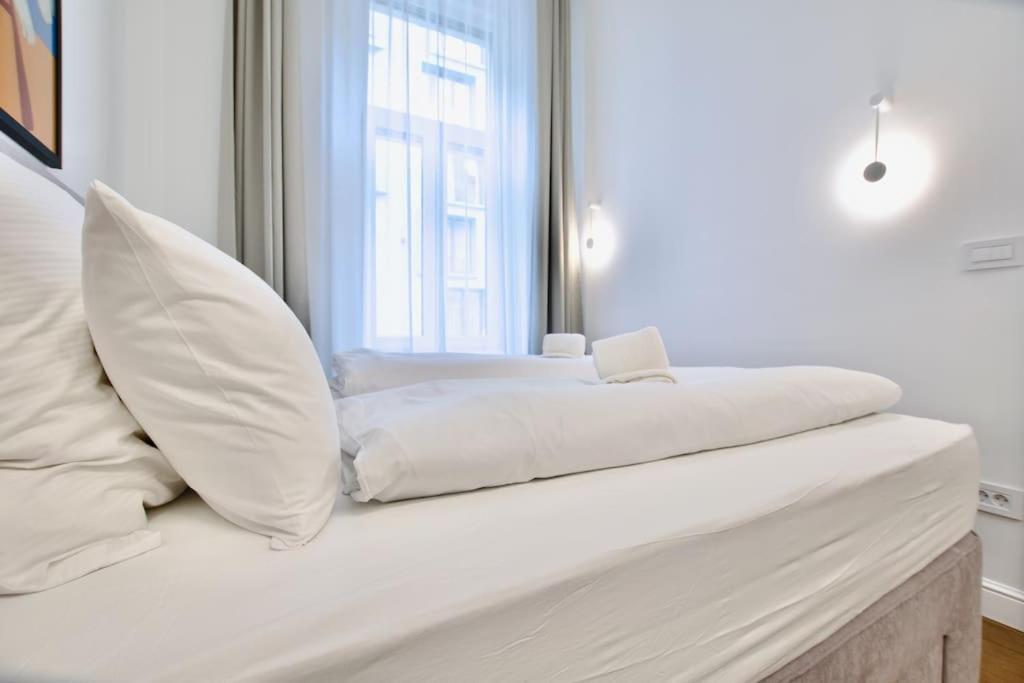 Premium By Hi5- Roekk Szilard 3 Bedroom * Boedapest