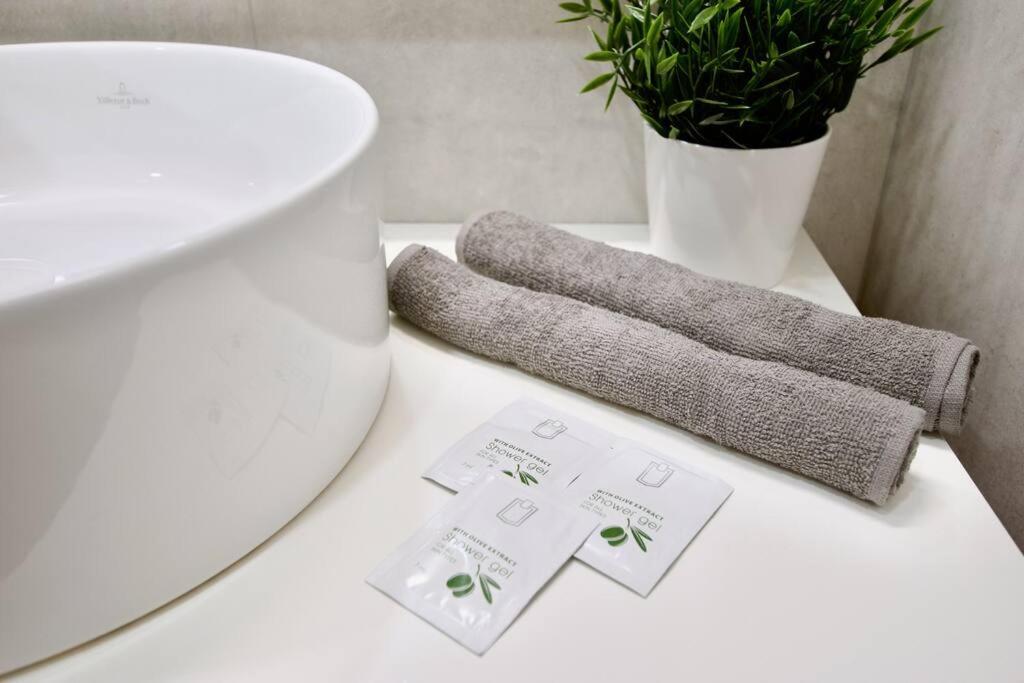 Premium By Hi5- Roekk Szilard 3 Bedroom Appartement