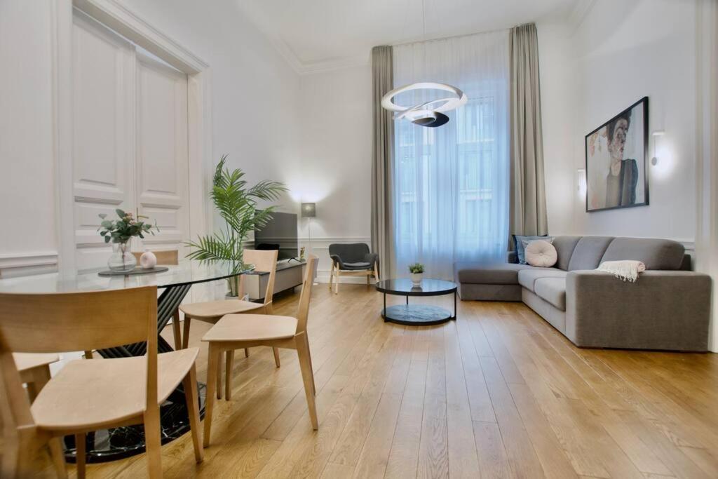 Appartement Premium By Hi5- Roekk Szilard 3 Bedroom