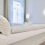 Premium Apartment By Hi5- Roekk Szilard 3 Bedroom